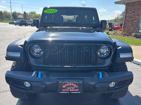 Used 2024 Jeep Wrangler Unlimited image 8