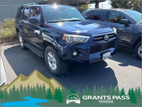 Certified 2022 Toyota 4Runner SR5 AWD/4WD image 1