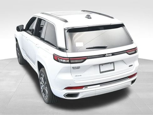 Used 2024 Jeep Grand Cherokee Overland image 45