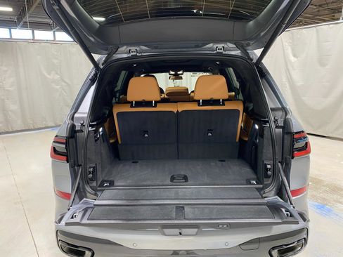 Certified 2024 BMW X7 xDrive40i w/ M Sport Package image 34