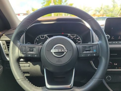 Used 2023 Nissan Rogue SV w/ SV Premium B Package FWD image 20