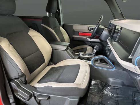 Used 2022 Ford Bronco Wildtrak AWD/4WD image 32