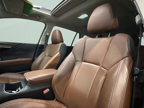 Used 2020 Subaru Outback Touring w/ Popular Package #2 image 9