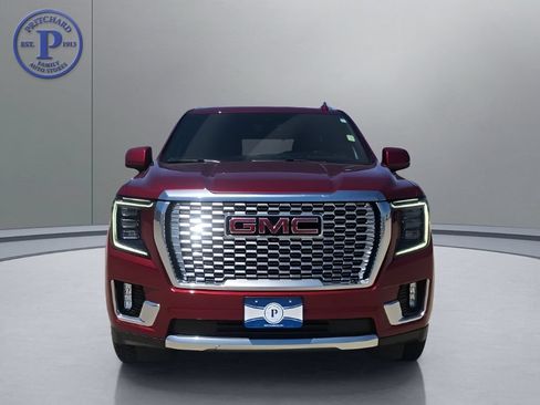 Used 2022 GMC Yukon Denali AWD/4WD image 2