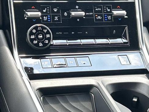 New 2026 Nissan Armada Platinum AWD/4WD image 28