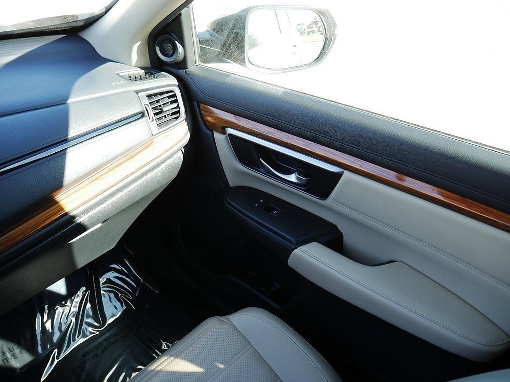 Used 2019 Honda CR-V Touring image 23