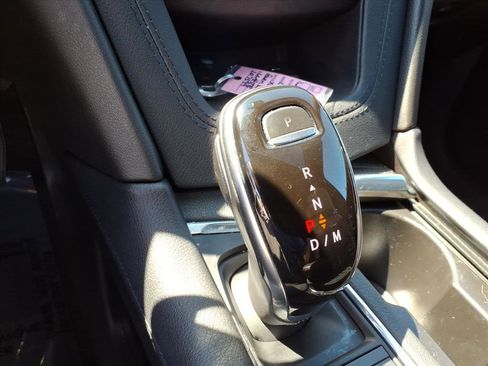 Certified 2021 Cadillac XT6 Premium Luxury image 32