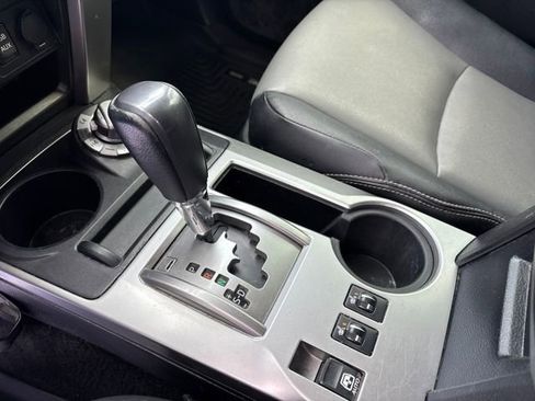 Used 2016 Toyota 4Runner SR5 Premium image 25