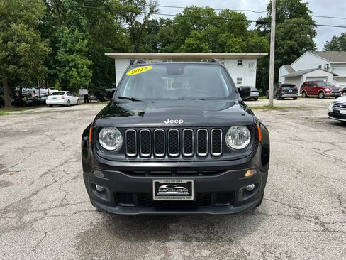 Used 2018 Jeep Renegade Latitude w/ Cold Weather Group AWD/4WD image 2