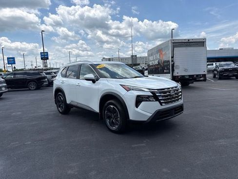 Used 2024 Nissan Rogue SV w/ SV Premium Package AWD/4WD image 1