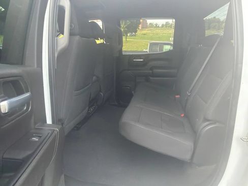 Used 2021 Chevrolet Silverado 1500 LT AWD/4WD image 12