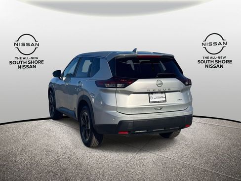 Used 2025 Nissan Rogue SV AWD/4WD image 7