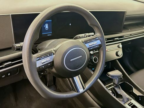 Used 2025 Hyundai Tucson SEL AWD/4WD image 18