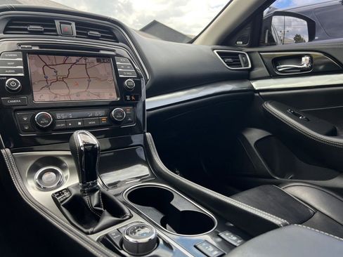 Used 2019 Nissan Maxima 3.5 SL w/ Floor Mat Group FWD image 44