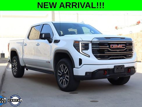 Used 2022 GMC Sierra 1500 AT4 w/ AT4 Premium Package AWD/4WD image 1