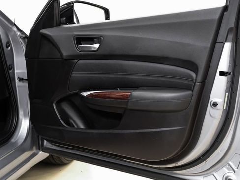 Used 2015 Acura TLX V6 FWD image 40