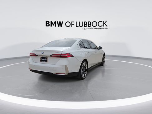 Certified 2025 BMW 530i xDrive image 8