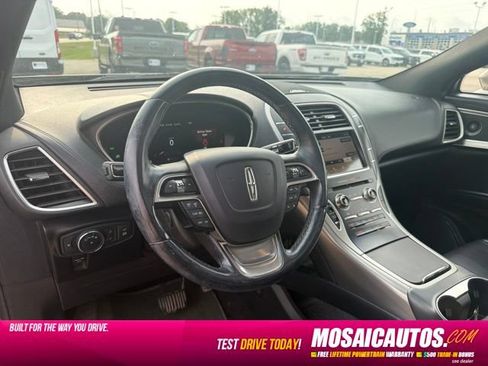 Used 2019 Lincoln Nautilus Select FWD image 8