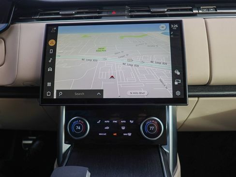 Used 2023 Land Rover Range Rover SE image 14