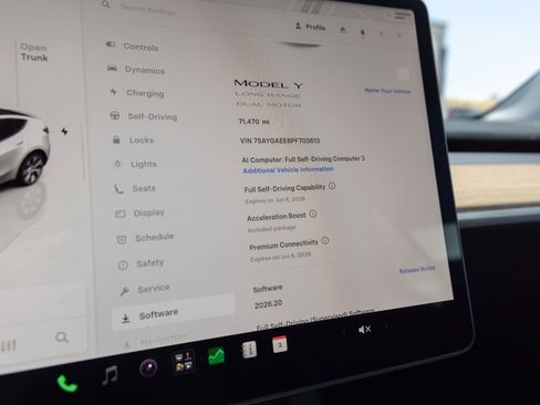 Used 2023 Tesla Model Y Long Range AWD/4WD image 23