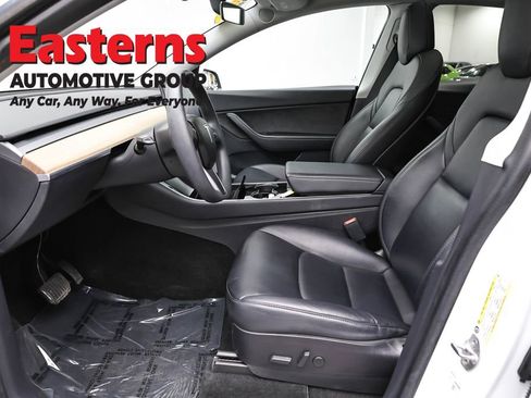 Used 2020 Tesla Model Y Long Range image 14