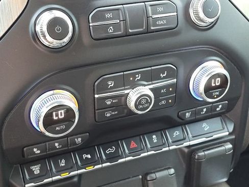 Used 2022 GMC Sierra 2500 Denali w/ Technology Package AWD/4WD image 36