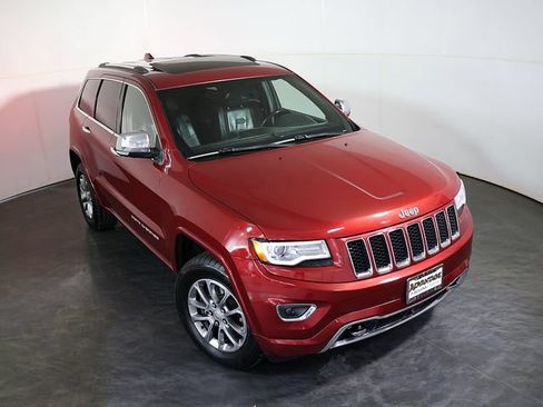 Used 2014 Jeep Grand Cherokee Overland w/ Advanced Technology Group AWD/4WD image 7
