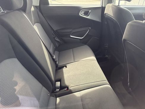 Used 2022 Kia Soul LX w/ Technology Package image 11