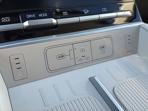 Used 2026 Hyundai Santa Fe Limited image 24