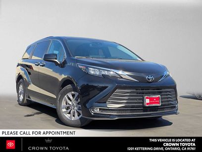 Certified 2026 Toyota Sienna XLE