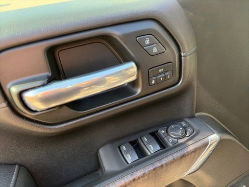 Used 2021 GMC Sierra 1500 Denali w/ Denali Ultimate Package image 18