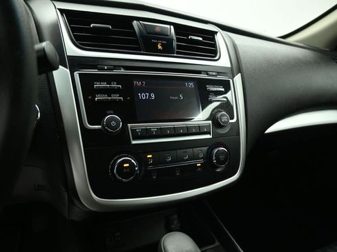 Used 2017 Nissan Altima 2.5 S w/ Power Driver Seat Package image 15