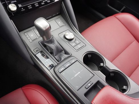 Certified 2025 Lexus IS 350 F Sport RWD image 19