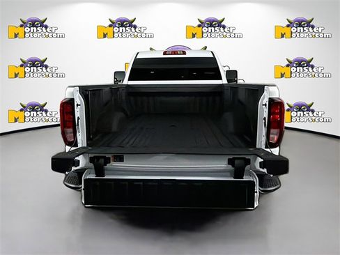 Used 2025 GMC Sierra 2500 SLE image 19
