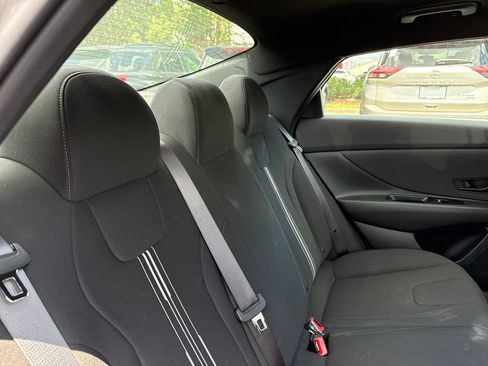 Used 2025 Hyundai Elantra Sport FWD image 23