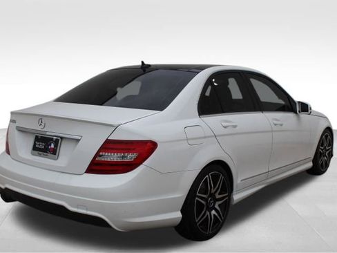 Used 2013 Mercedes-Benz C 250 Sedan image 8