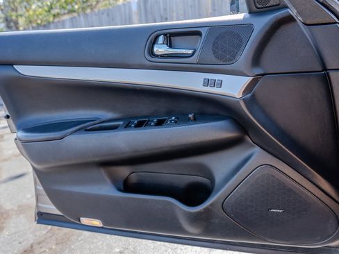 Used 2010 INFINITI G37 Journey w/ Premium Pkg image 24