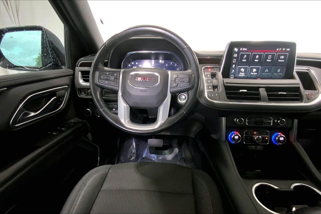 Used 2022 GMC Yukon XL SLE w/ Gmc Pro Safety Plus Package RWD image 4