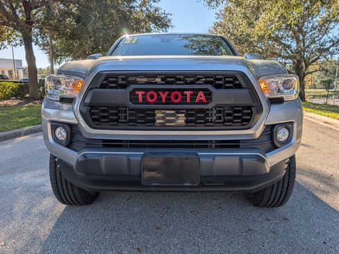 Used 2021 Toyota Tacoma SR5 image 2