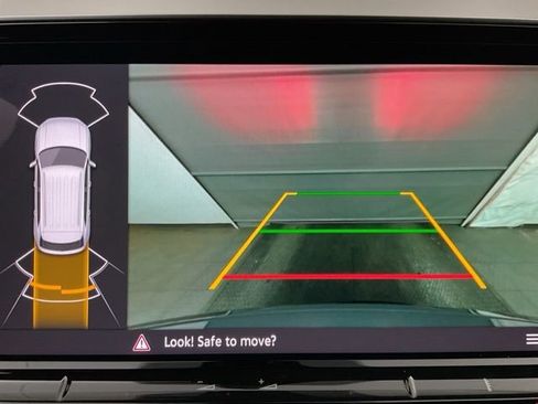 Used 2024 Volkswagen Atlas Cross Sport SEL R-Line image 18