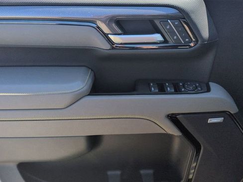 New 2026 Chevrolet Silverado 1500 ZR2 w/ LPO, Dark Essentials Package AWD/4WD image 33