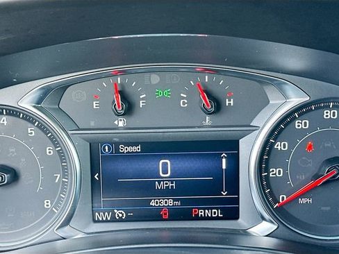 Used 2023 Chevrolet Equinox LT image 12