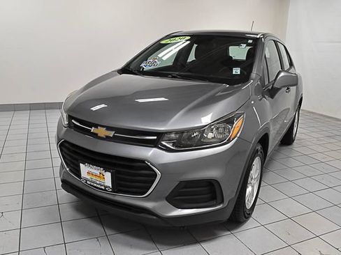 Certified 2020 Chevrolet Trax LS FWD image 1