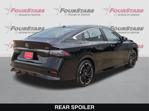 New 2026 Nissan Sentra SR FWD image 4