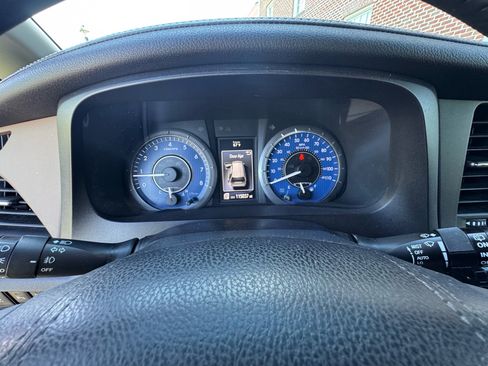 Used 2017 Toyota Sienna Limited Premium image 26