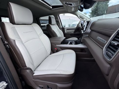 Used 2025 RAM 2500 Laramie image 18