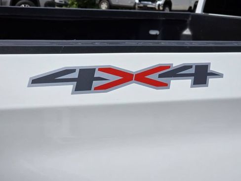 Used 2025 Chevrolet Silverado 1500 LT AWD/4WD image 8