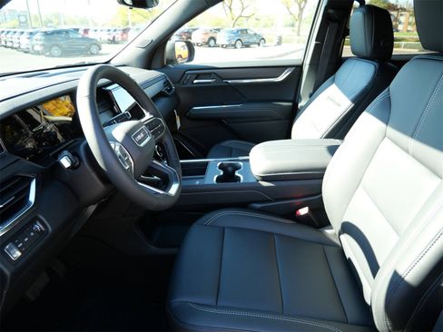 New 2026 GMC Acadia Elevation w/ Black Edition image 4