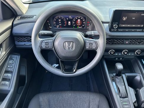 Used 2025 Honda Accord LX image 27