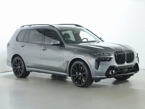 Used 2023 BMW X7 xDrive40i w/ M Sport Package AWD/4WD image 11